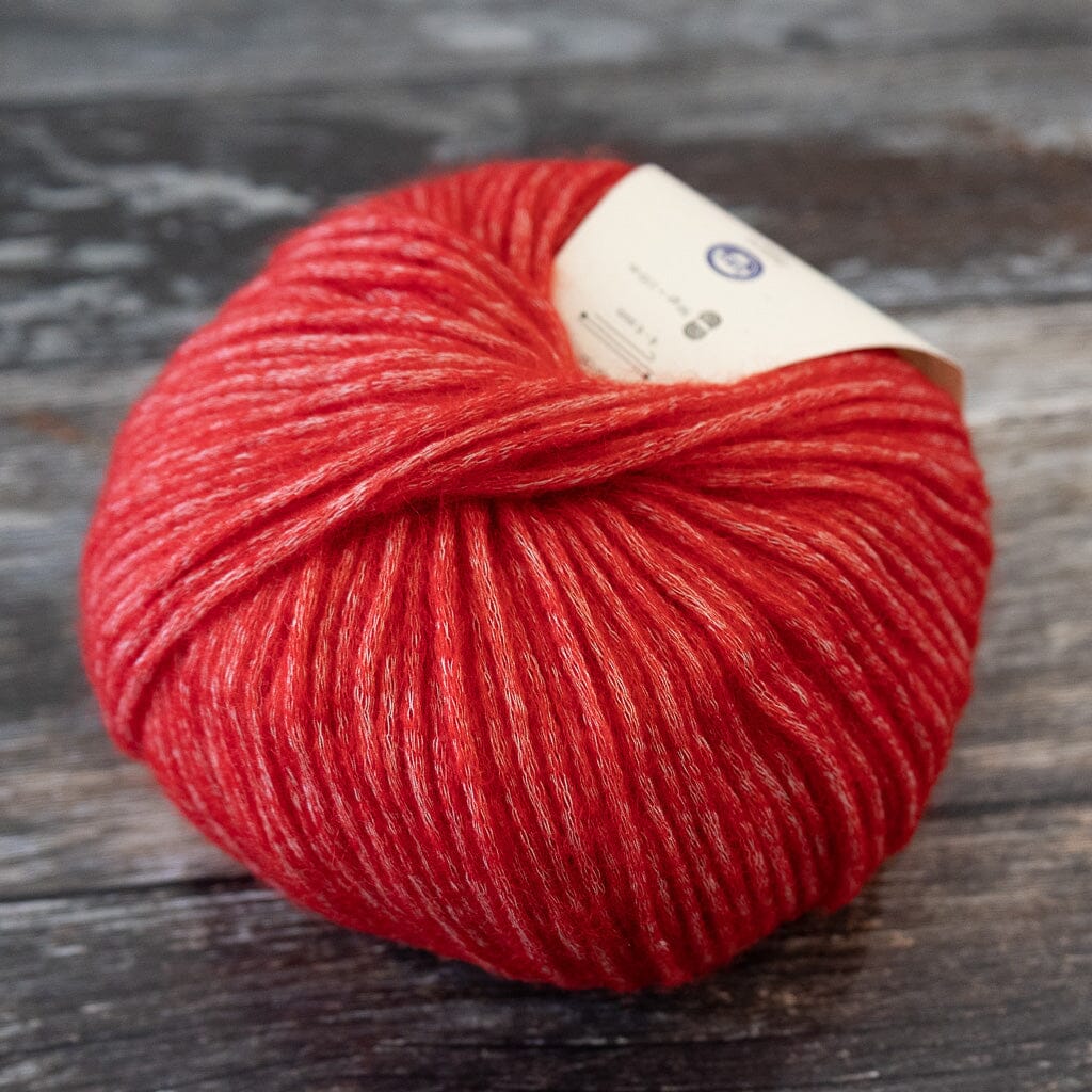 Camarose Snefnug | Rod | Tangled Yarn UK